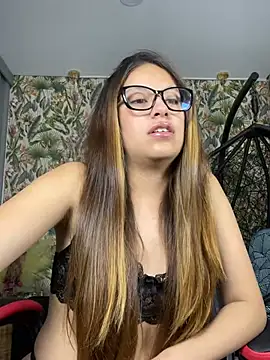 Snapshot of Ambar_Zaf chatting on 05.05.26 Ambar Zaf online show from 05.05.26