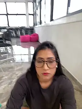 Hana-Parker online show from 05.14.26