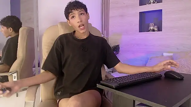 Velvet An online show from 04.22.26