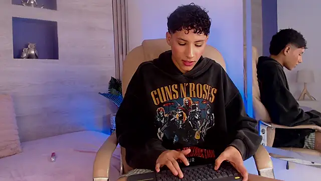 Velvet An online show from 05.01.26