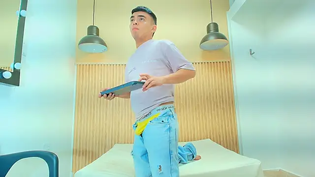 THIAM KELLER1 online show from 04.08.26