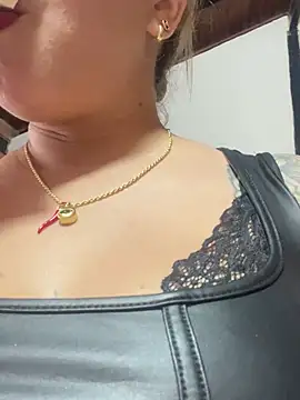 jade06  online show from 04.19.26