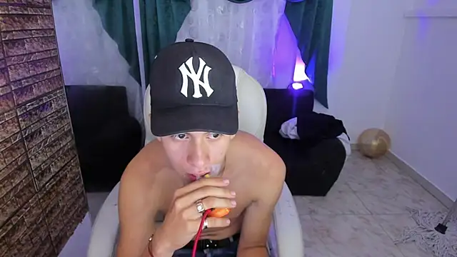 Snapshot of Jereth_Boy chatting on 05.04.26 Jereth Boy online show from 05.04.26
