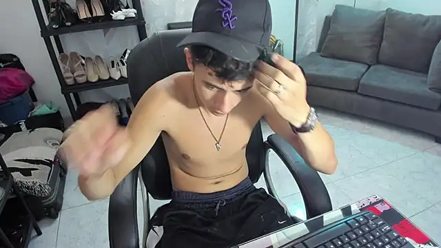Snapshot of Jereth_Boy chatting on 05.07.26 Jereth Boy online show from 05.07.26