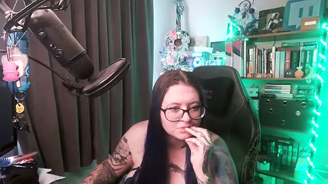 CaptivatedTate online show from 04.13.26