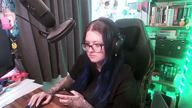 CaptivatedTate online show from 04.14.26