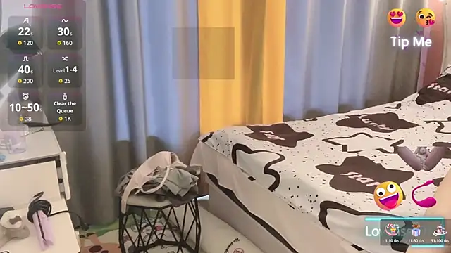 Snapshot of zhnly chatting on 04.09.26 zhnly online show from 04.09.26