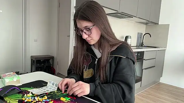 Eileen Wagner online show from 04.22.26