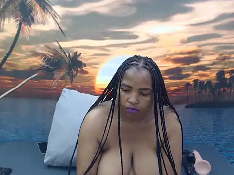 GoldenLuxeLady online show from 05.15.26