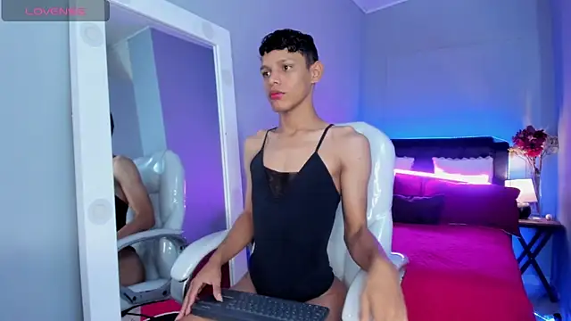 Nathalie moon  online show from 05.16.26