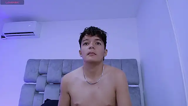 Luca Voss online show from 04.15.26