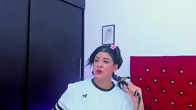 Katty West online show from 05.04.26