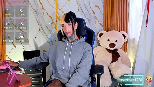 Dafne kee online show from 04.11.26