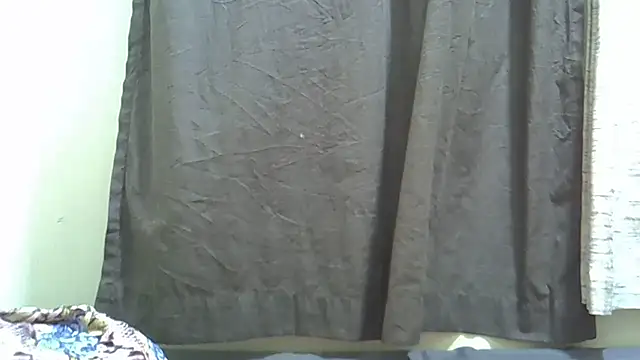 Snapshot of Tirries_Baddie chatting on 04.14.26 Tirries Baddie online show from 04.14.26