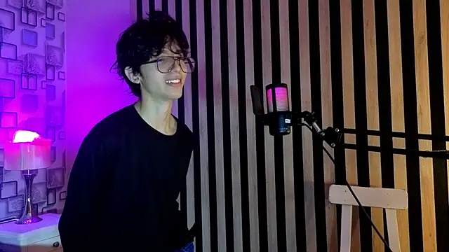 Twink Sebas7 online show from 04.18.26
