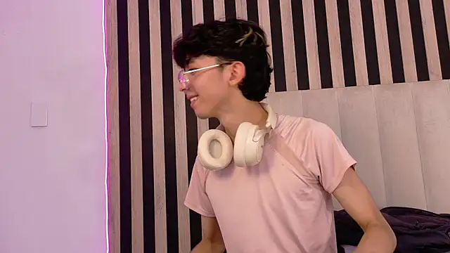 Twink Sebas7 online show from 06.27.26