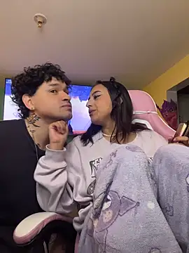 hotlatinocouple   online show from 06.12.26