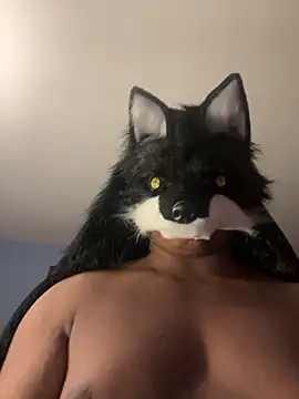 Ulric 09 online show from 04.17.26