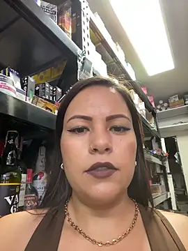 MIA ROSSEEE online show from 05.06.26