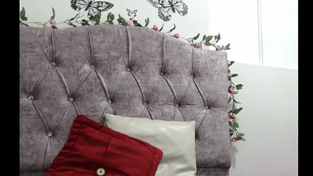 eimy rosse25 online show from 05.13.26