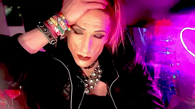 Snapshot of TgirlBrat chatting on 06.05.26 TgirlBrat online show from 06.05.26