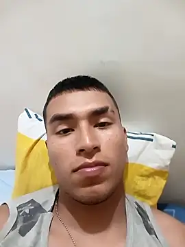 Snapshot of estivenhot chatting on 04.08.26 estivenhot online show from 04.08.26