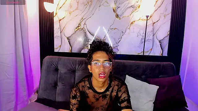 triiangel latinboy online show from 06.14.26