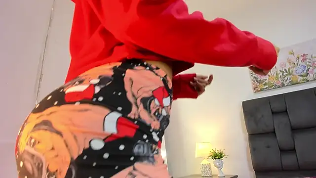 Snapshot of zeo_pau chatting on 04.15.26 zeo pau online show from 04.15.26