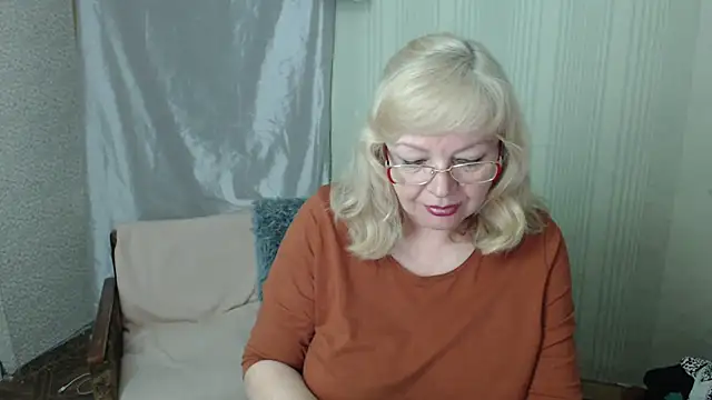 LavandaMay online show from 05.15.26
