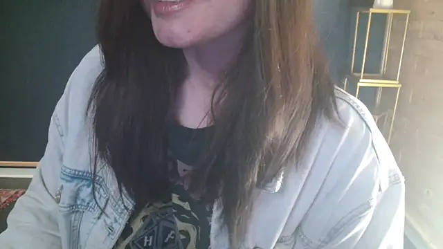 NicoleLove  online show from 04.21.26