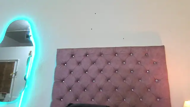 laurenlaine online show from 05.21.26