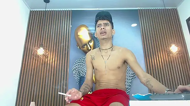 Skinny cute Alyer online show from 04.22.26
