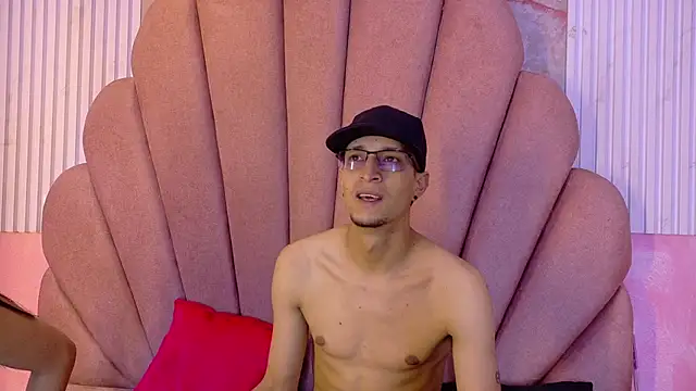 Madisson Roos online show from 07.02.26