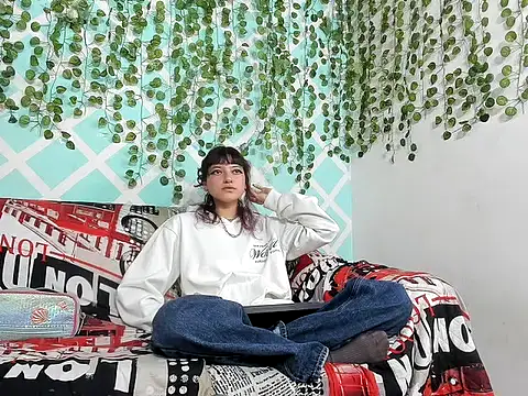 Selene 333 hot online show from 04.16.26