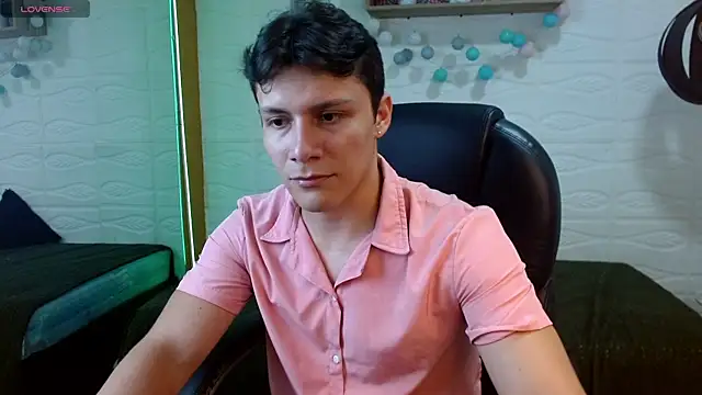 Zayn clausen online show from 04.30.26