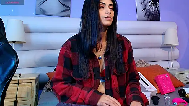 Snapshot of elizabeth_santos1 chatting on 06.27.26 elizabeth santos1 online show from 06.27.26