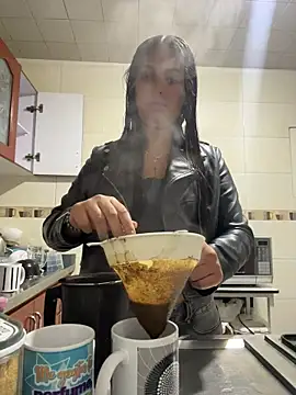 Lucyfer-fire online show from 04.28.26