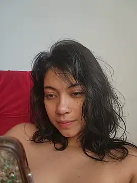 NefertitiXO online show from 05.03.26