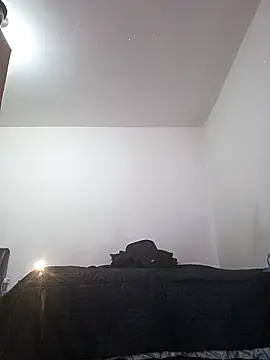 Snapshot of angelplu chatting on 04.15.26 angelplu online show from 04.15.26