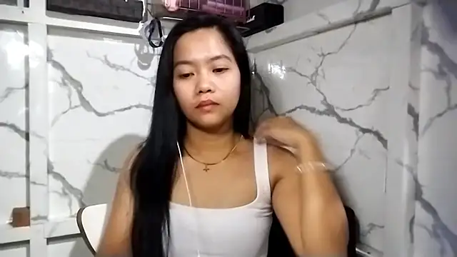 Snapshot of TammaraOlerud chatting on 04.13.26 TammaraOlerud online show from 04.13.26