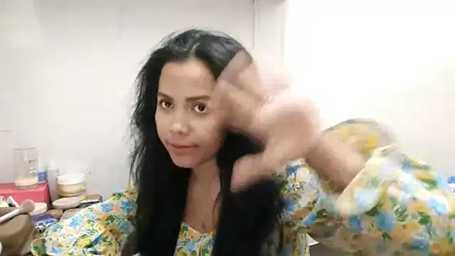 Snapshot of LiliyanaS chatting on 04.11.26 LiliyanaS online show from 04.11.26