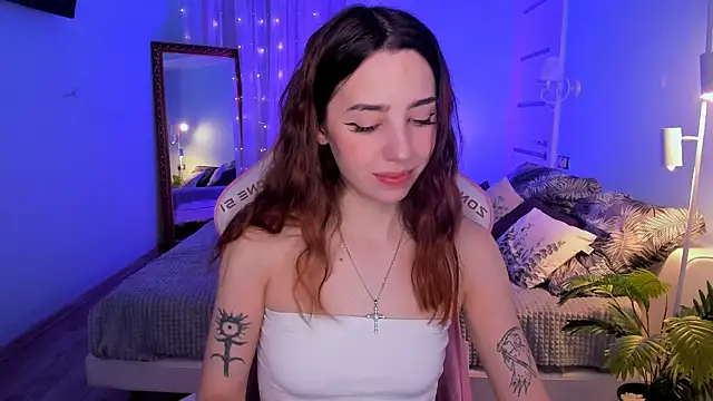 Snapshot of CharliGrace_ chatting on 04.15.26 CharliGrace online show from 04.15.26
