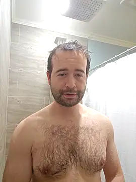 Snapshot of Looney_Goon chatting on 04.12.26 Looney Goon online show from 04.12.26