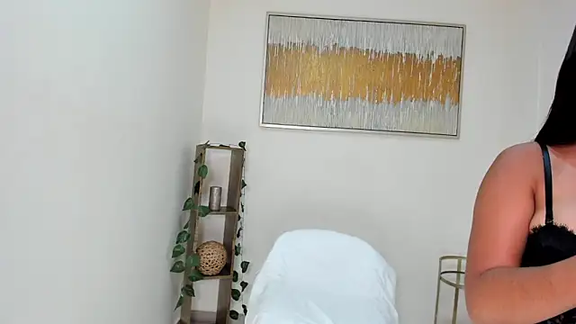 Snapshot of Mindy_Claker chatting on 04.14.26 Mindy Claker online show from 04.14.26