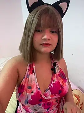 Karina PrettyHot69 online show from 04.28.26