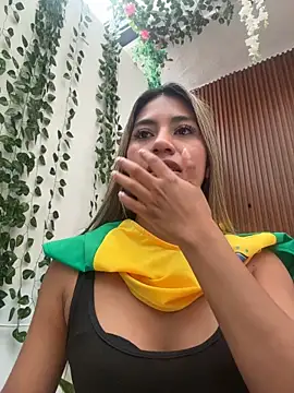 Kimmiebellarie online show from 06.16.26