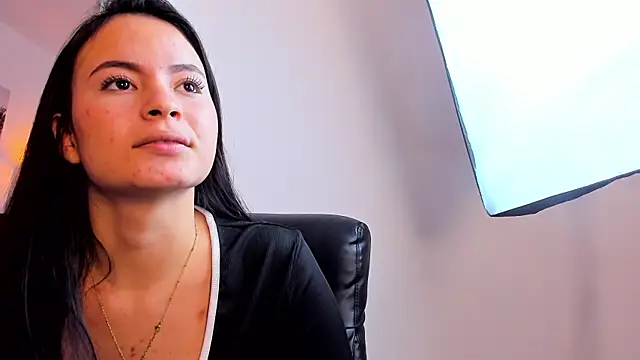 Snapshot of rosaleia_ chatting on 04.11.26 rosaleia online show from 04.11.26