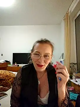 Blond lady czech online show from 04.23.26