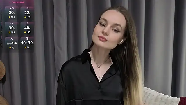 Lovelisse online show from 04.16.26