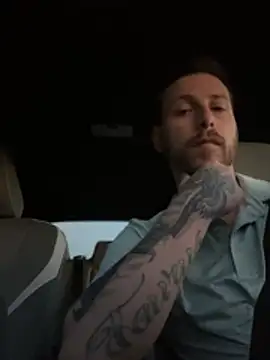 Snapshot of comegetit247 chatting on 04.15.26 comegetit247 online show from 04.15.26